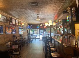 Dillinger's Pub