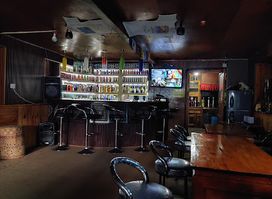 The Local Cheer's & Beer's Pub