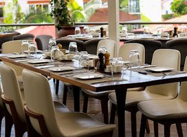 Karel T-Lounge