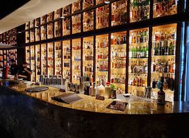 Evolve Spirits Bar