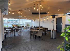 Andersons Boathouse Restaurant And Accommodation