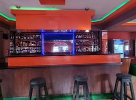 Mauka Lounge