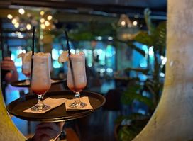 EL Bar Lounge