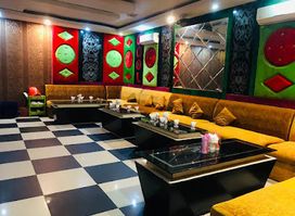 ភោជនីយដ្ឋាន&KTV coolpalace