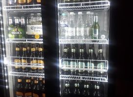 EL REFUGIÓ BAR KARAOKE