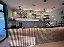 El Cantante Bar