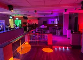 Bar 19