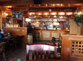 Winston's English Pub & Grill