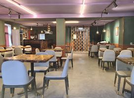 Morin Jim Lounge
