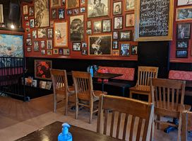 Castro's Lounge