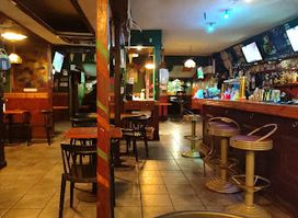 Clover Irish Pub