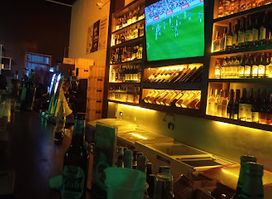 Luxor Bar And Grill