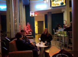 W XYZ Bar & Grille