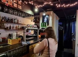Liz Caffe Bar