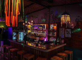Jellyfish Bar & Tattoo Koh Chang