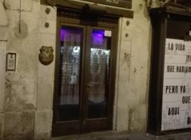 Portrait Art Pub