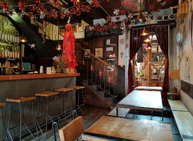 Mezcaleria La Surreal