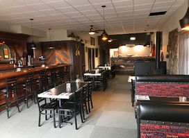 The Divide Restaurant & Lounge