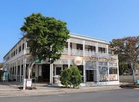 Rainbow Beach Hotel