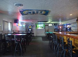 Tracey's Saloon