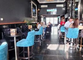 M Lounge