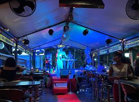 Red Carpet Champagne Bar