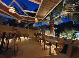 Boem Santorini Cocktail Bar