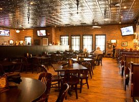 Lucky's 13 Pub