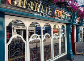 Charlie Foleys Bar and Bed and Breakfast