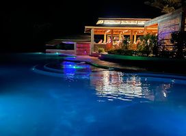 Diamond Hill Pool Bar & Bistro