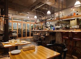 Lemon Stand Hiroshima (Lemon sour, Craft beer, Raw oyster, Curry, Natural wine)
