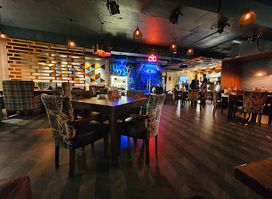 The Throwback Story Cafe Lounge & Sky-bar