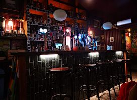 The Reporter. Bar