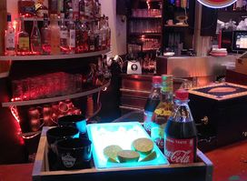 El Teatro - Cocktails • Cigars • Tastings