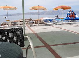 Zen bar - beach bar