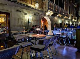 Bar Longhi