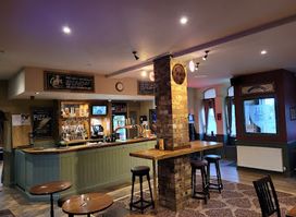 Fife Arms Pub