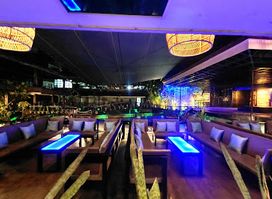 The Pond Bar & Resto