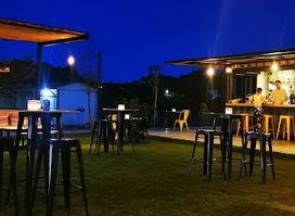 Sit and share coffee.food.bar