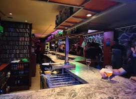Bar -Garazi Iruña- Taberna