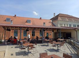 Zahrádka Pub