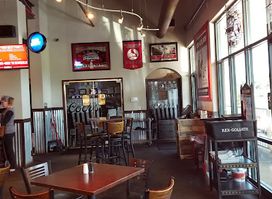 The Roost Bar & Grill (Sunshine)