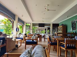 Palmier on Eden Bistro & Bar - Eden VMA Clubhouse - exclusively Eden Island