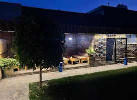 Chinar Restaurant & Café