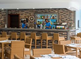 Mediterranean Blu Pool Bar