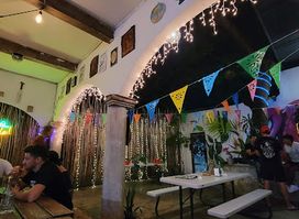 Hunter Bar Cancun