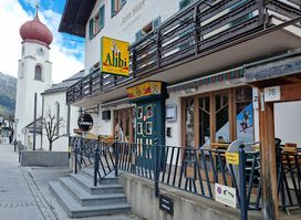 Alibi Bar