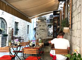 La Catedral Pasta Bar