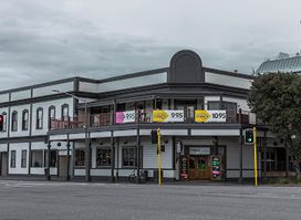 The Cobb Hotel Palmerston North