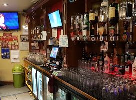 The Weigh Inn Bar & Lounge